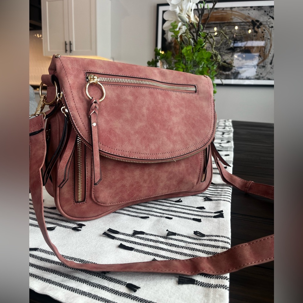 Mauve/pink faux leather crossbody bag